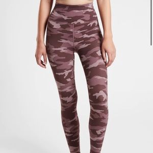 Athleta Elation Camo 7/8 Tight